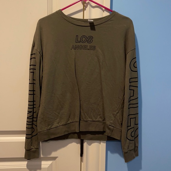 crewneck - Picture 1 of 4